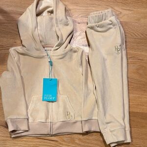 Posh Peanut Cream Velour Kids Jogger Set 2t NWT